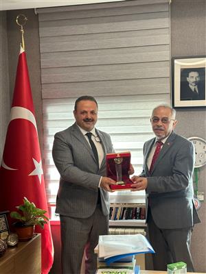 ASÜ Rektörü Prof. Dr. Alpay Arıbaş ve Dış İlişkiler Koordinatörü Prof. Dr. Melayib Bilgin Komrat Başkonsolosu Adnan Hayal’i Ziyaret Etti
