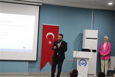 Eğitim Fakültesi Öğrencilerine Yönelik Erasmus+ Bilgilendirme ve Kültürel Paylaşım Etkinliği Gerçekleştirildi